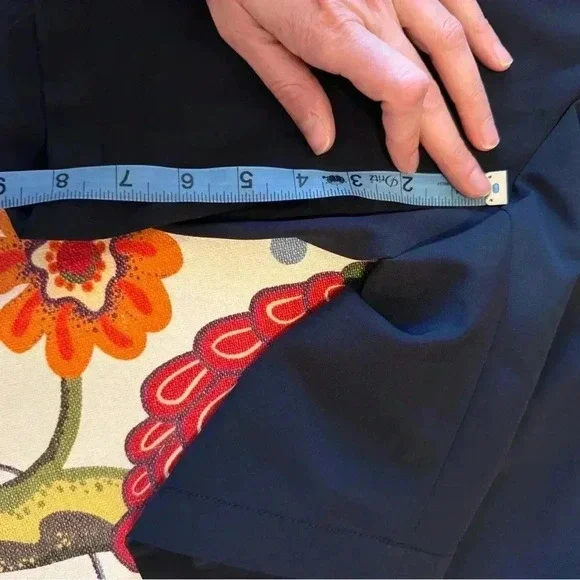 EUC Perry Ellis Stretch Men's Navy Shorts - Picture 6 of 6